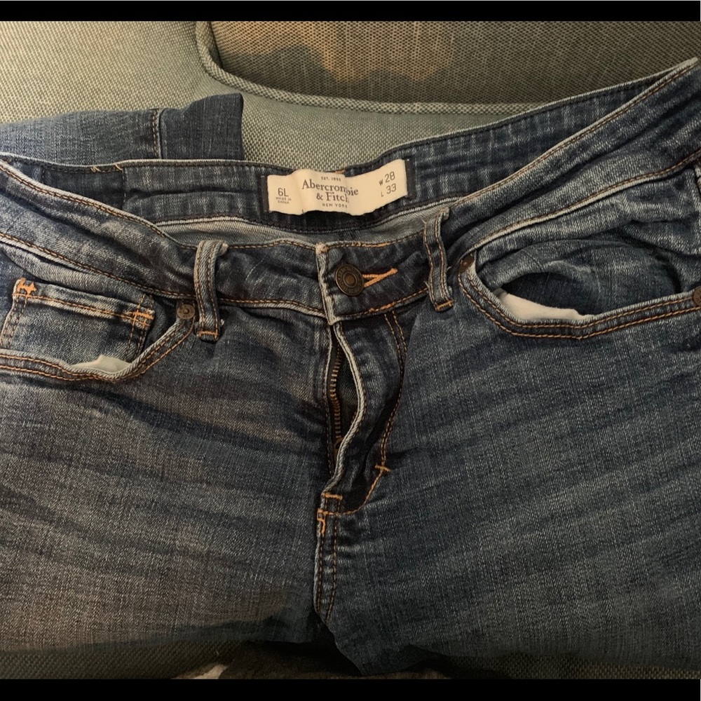 Abercrombie & Fitch Low rise skinny jeans-no rips
